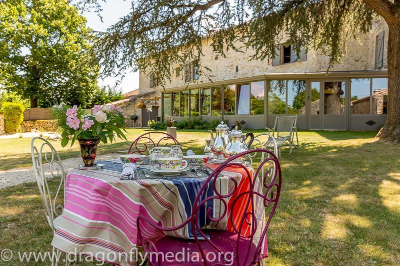 Bed and Breakfast Le Grand Cedre Lolme Екстер'єр фото